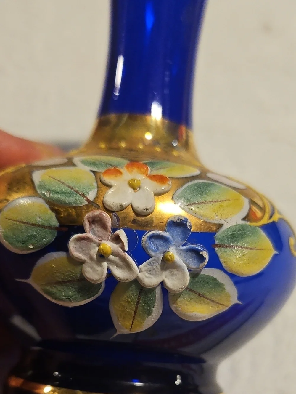 VINTAGE BOHEMIAN CRYSTAL VASE COBALT BLUE W GOLD TRIM AND HANDPAINTED FLOWERS 6
